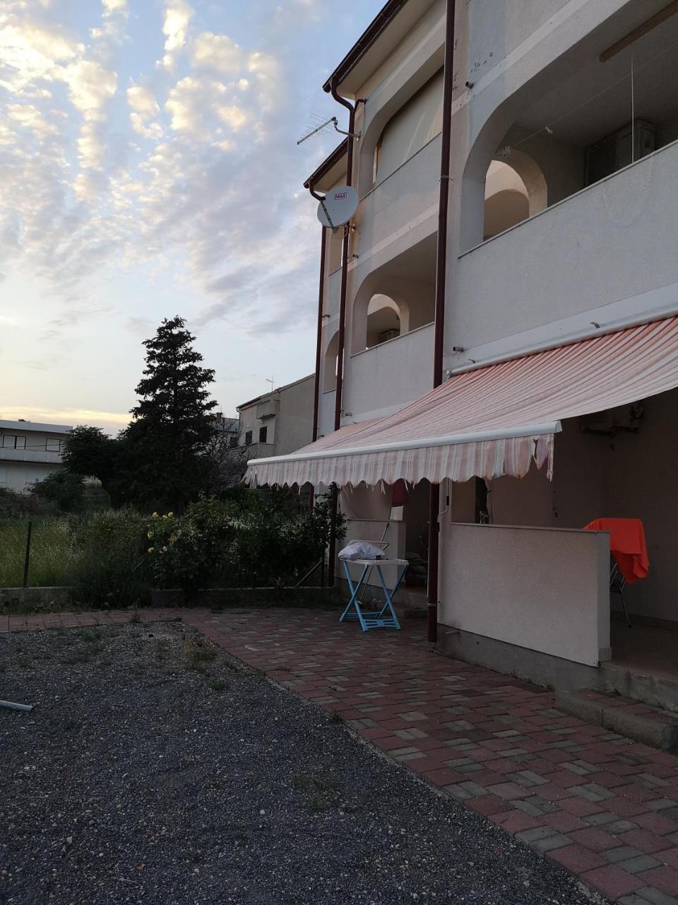 Apartment Zekija Barbat na Rabu Exterior photo